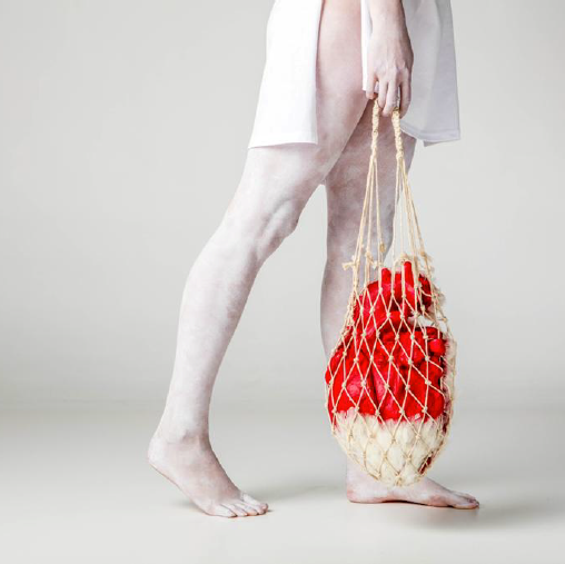 Denis Simion “Soul-For sale”Foam and feathers –30x20x10 cm_patrat