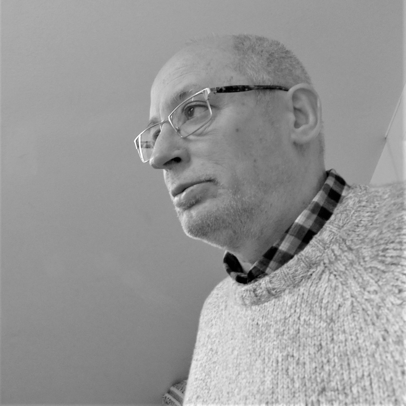AG profil-sq