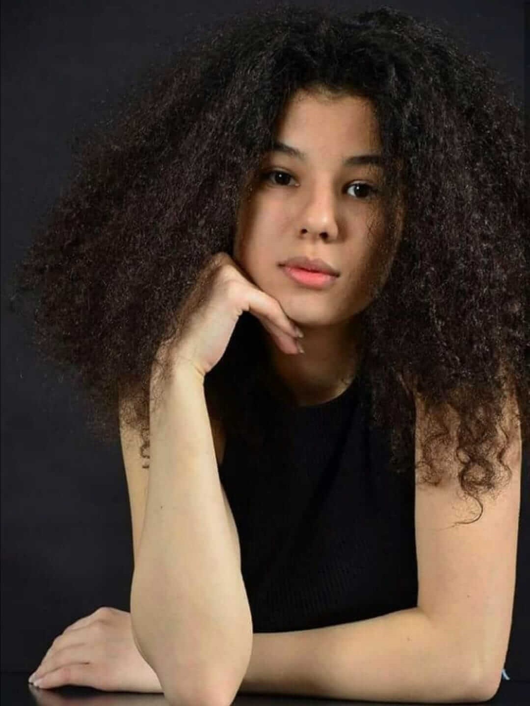 Monica Dumitru-mod